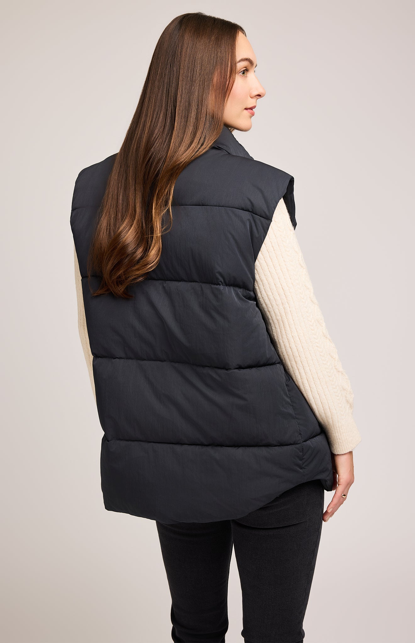 Nora Vest