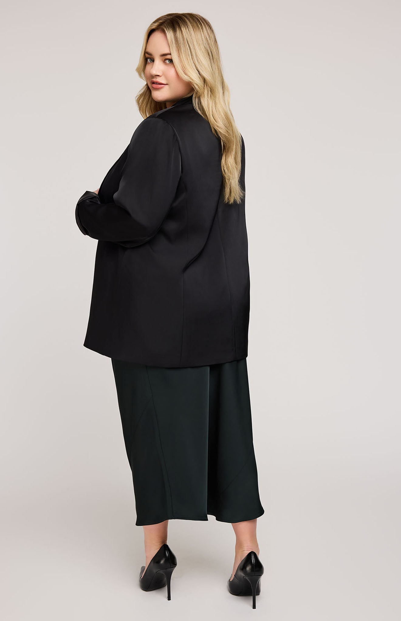 Dione Satin Blazer|Color:Black