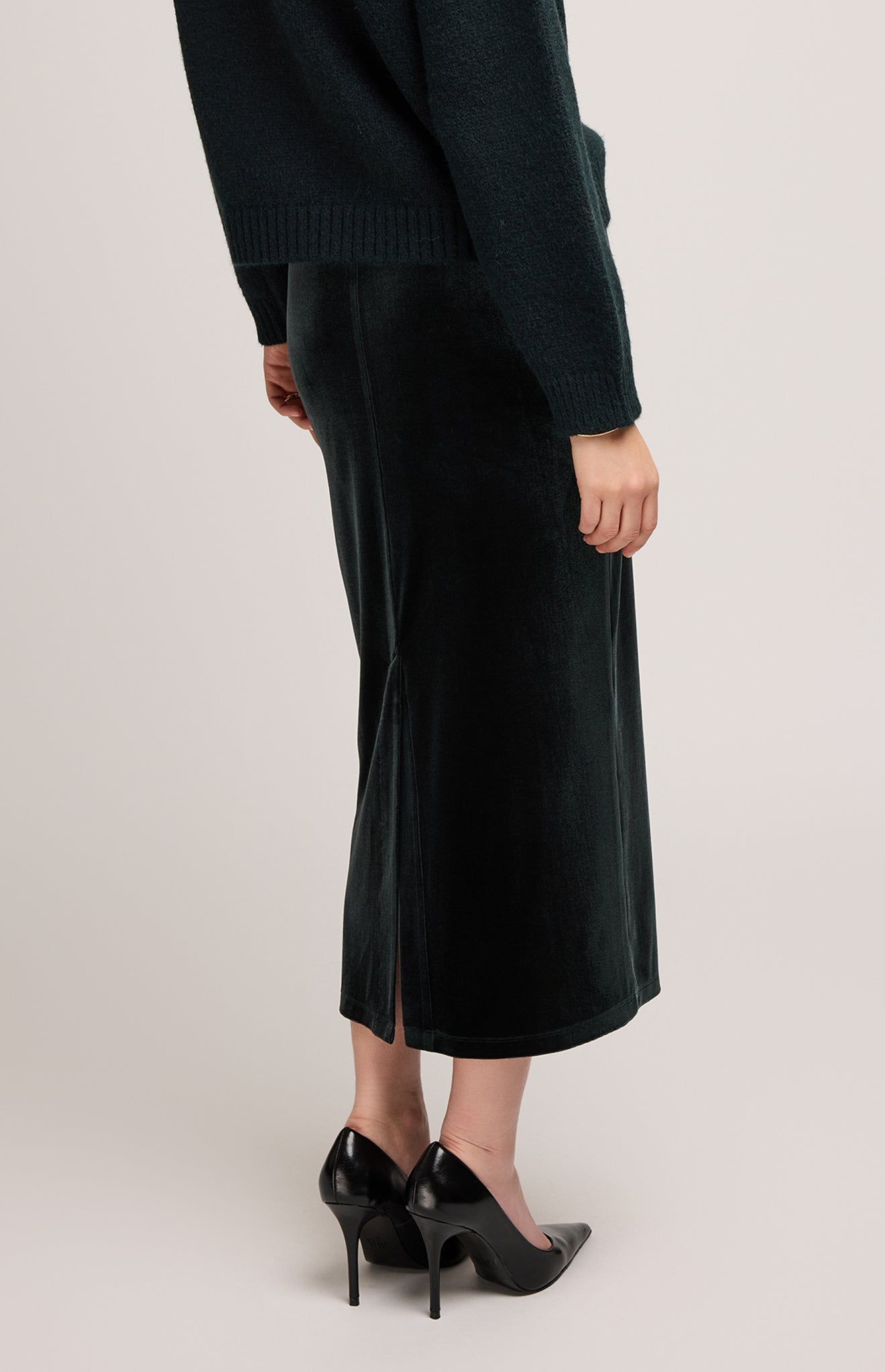 Dahlia Velvet Column Skirt|Color:Wintergreen
