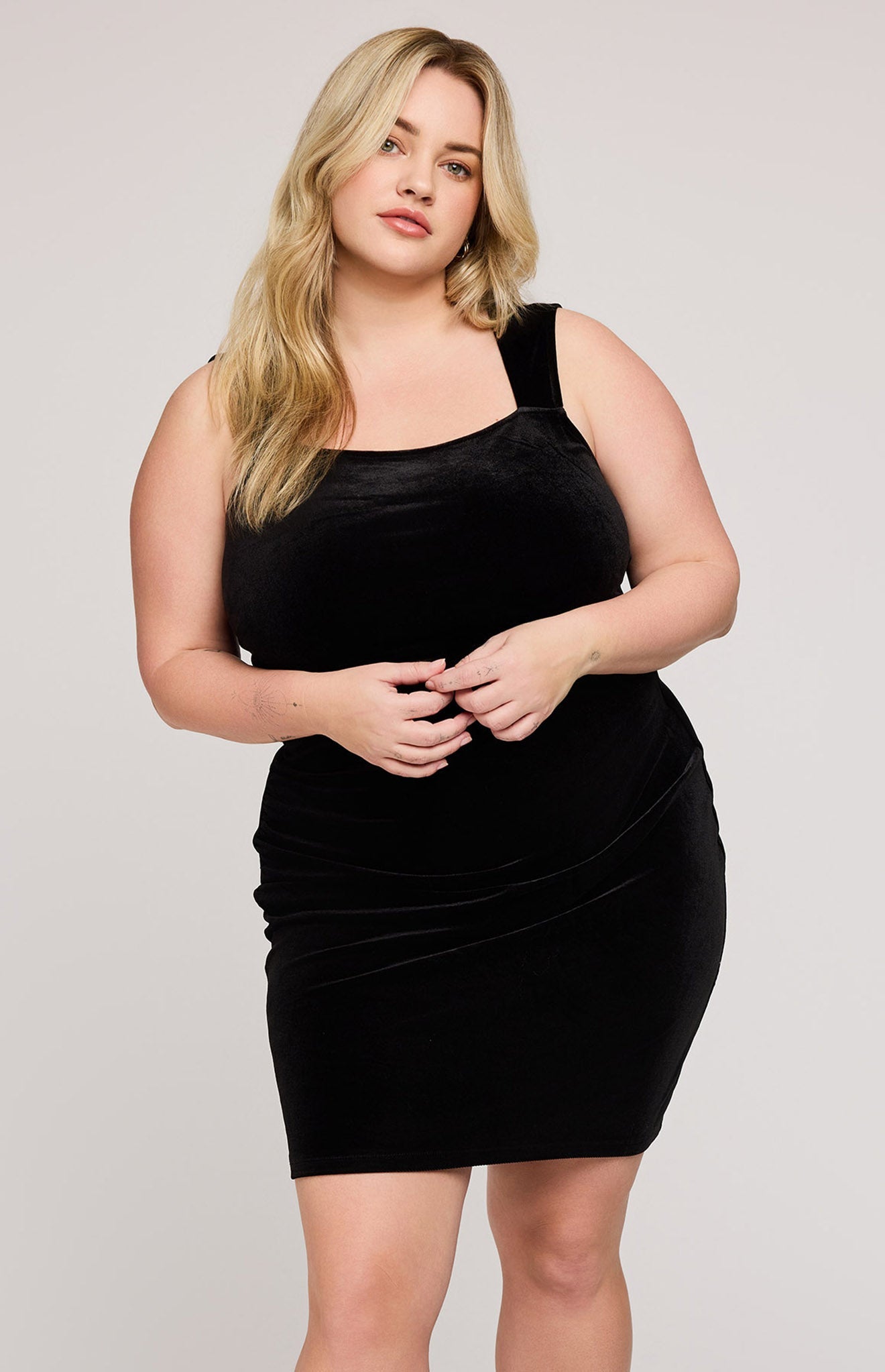 Felice Velvet Mini Dress|Color:Black
