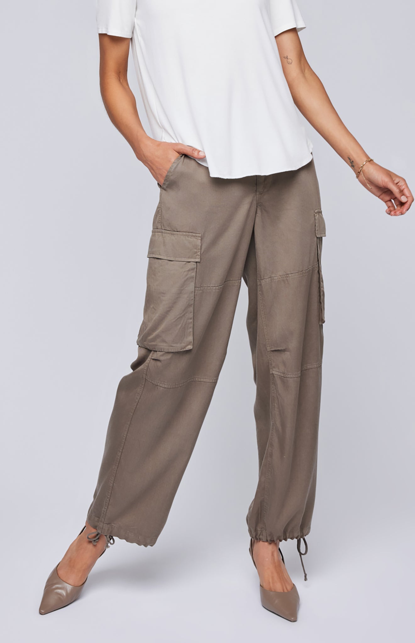 Avery Pant|color:Olive