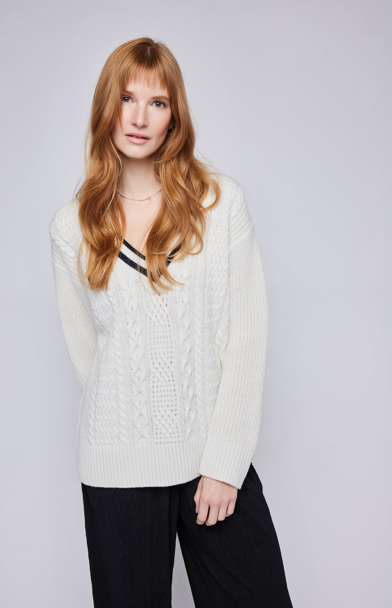 Kyla V-Neck Sweater|color:Cream