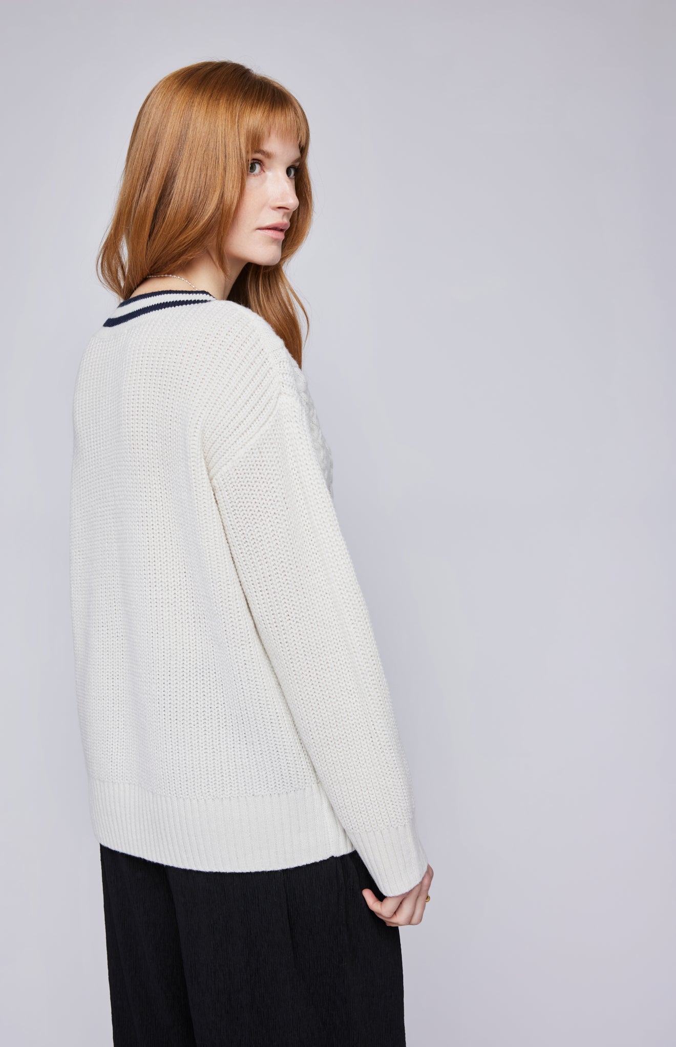 Kyla V-Neck Sweater|color:Cream