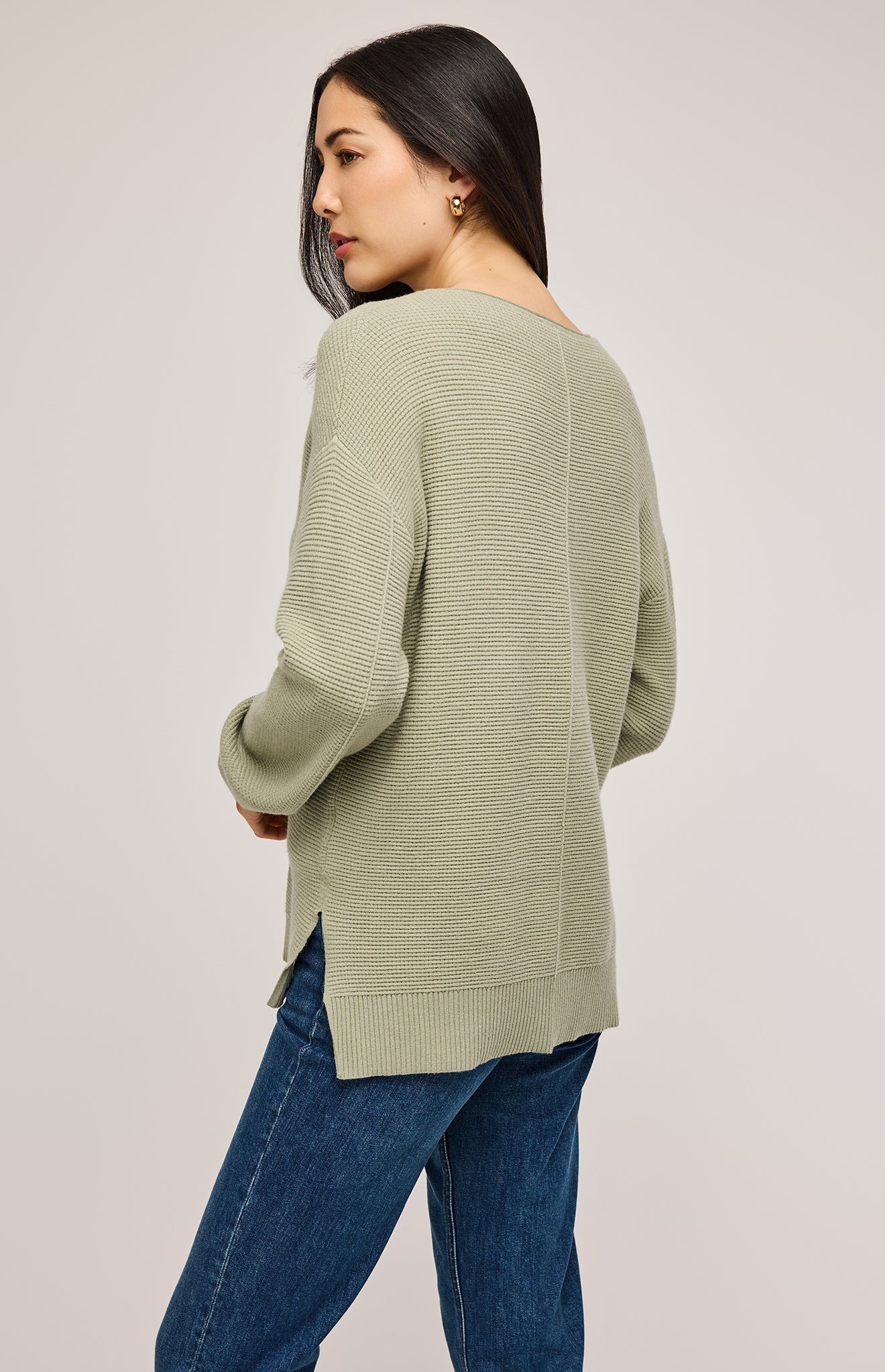 Lisbon V-Neck Knit Pullover