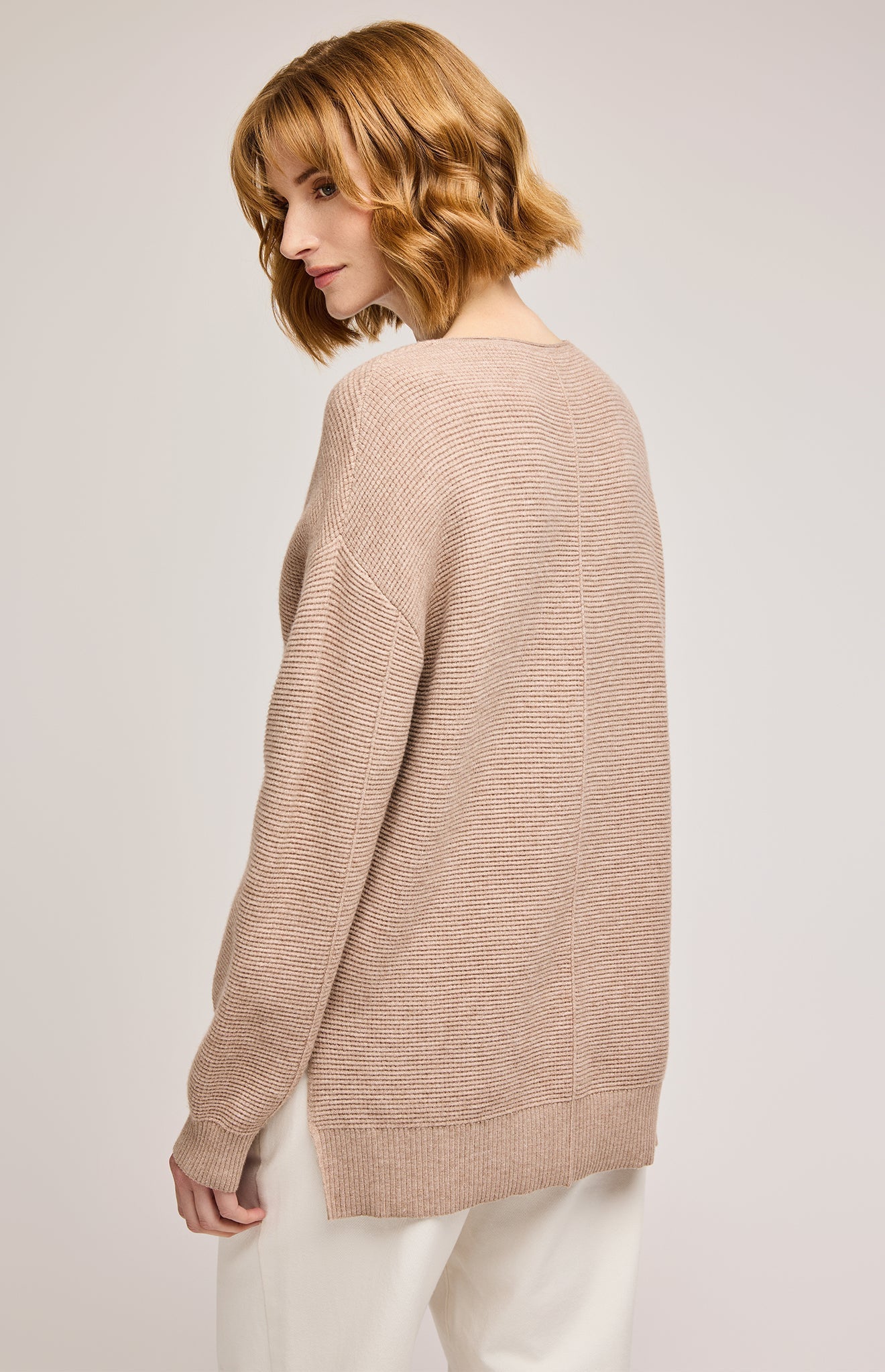 Lisbon V-Neck Knit Pullover