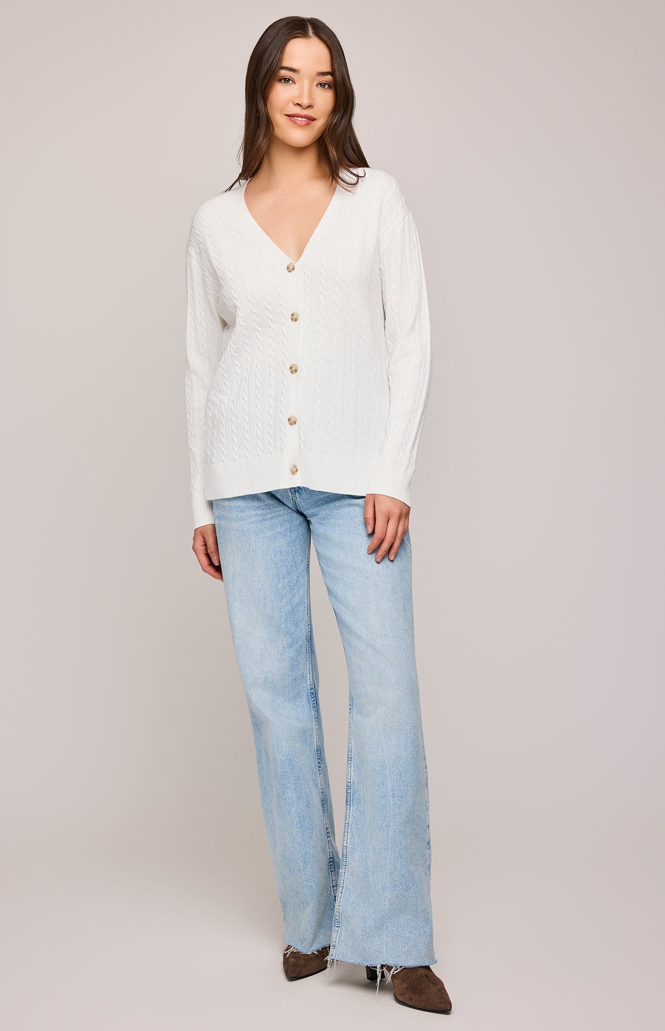 Lucia Button Up Cardigan|color:White