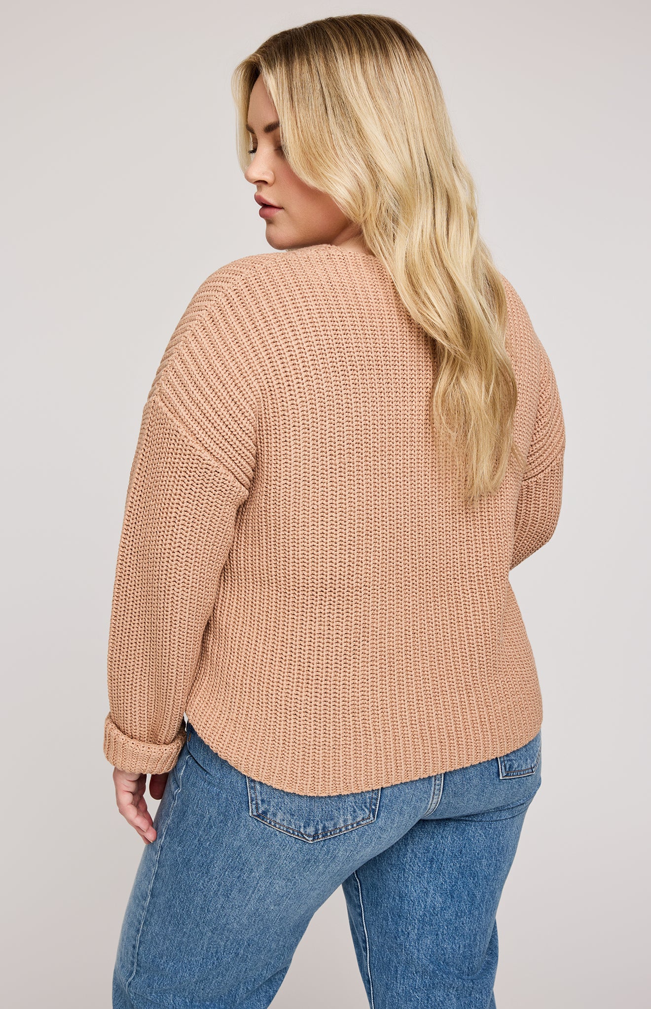 Spencer V-Neck Knit Pullover|color:Tan