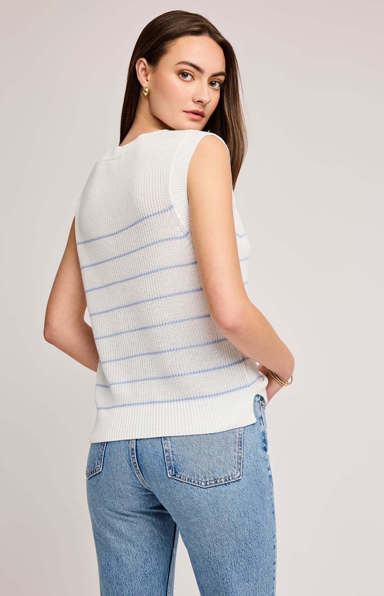 Tanner Knit Vest|color:Niagara Stripe