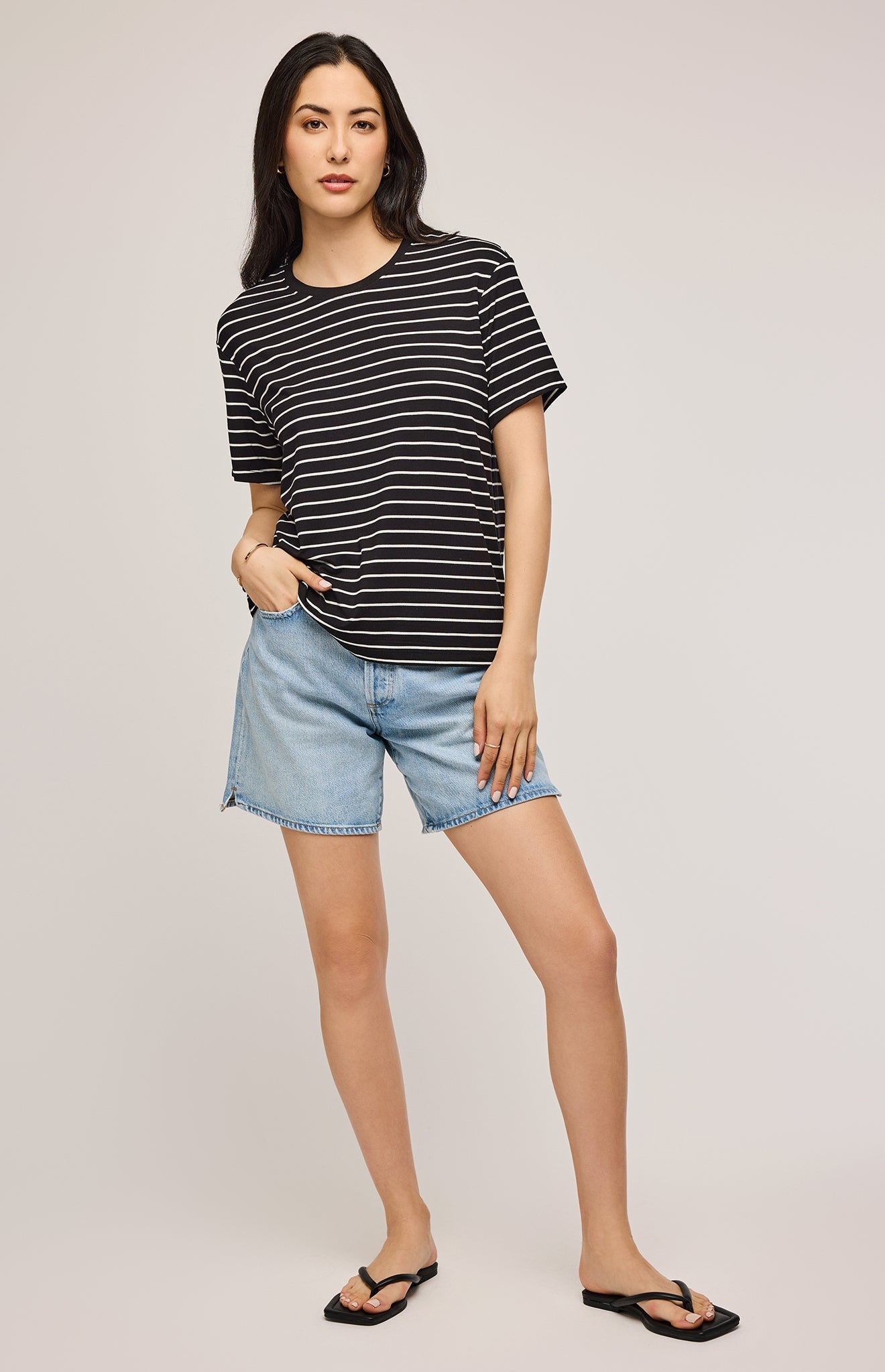 Aiden Striped T-Shirt|color:Black