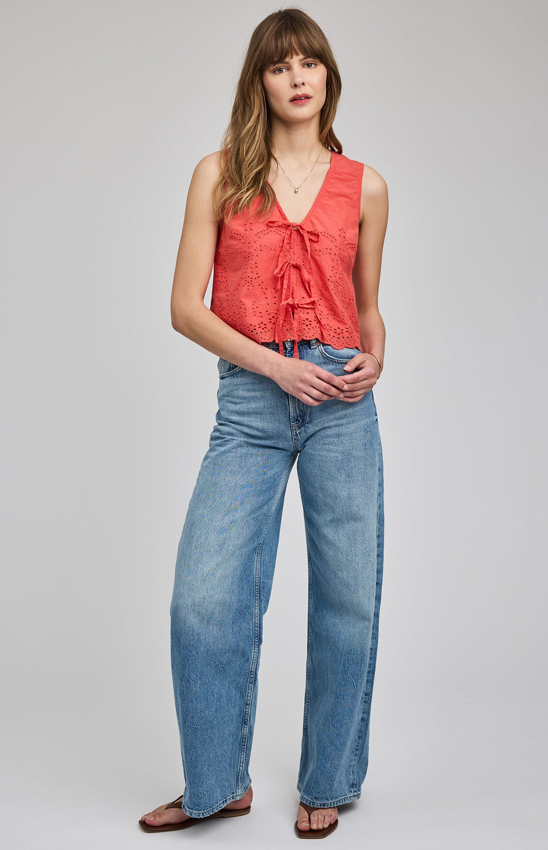 Rhea Sleeveless Top|color:Grenadine