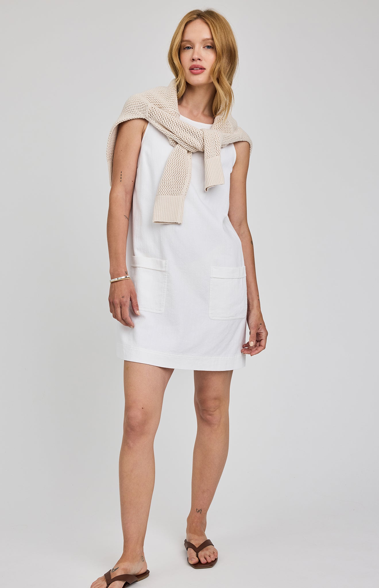 Casey Shift Dress|color:White