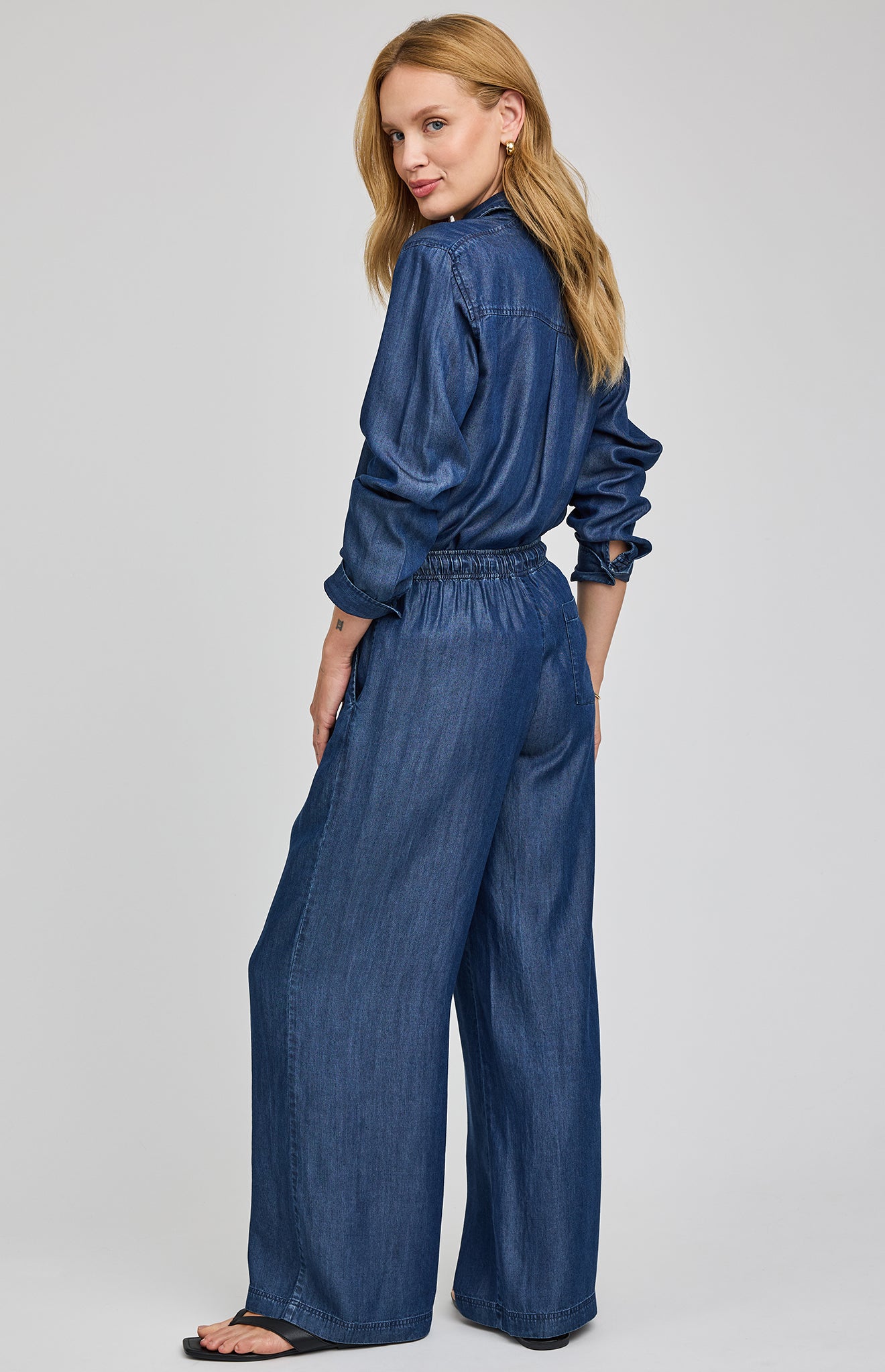 Camille Pant|color:Dark Blue