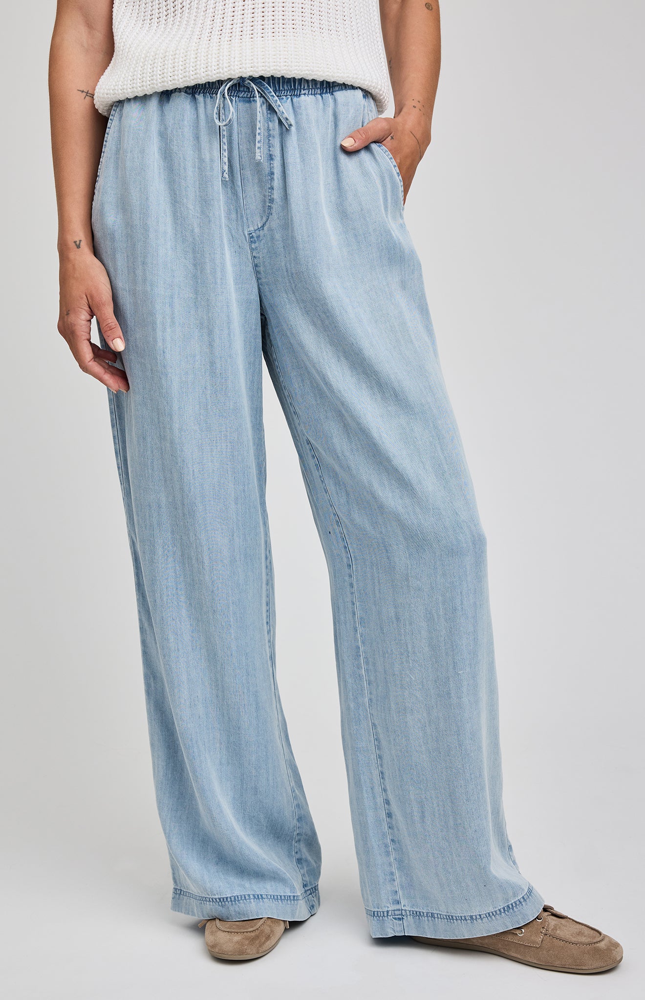 Camille Pant|color:Light Blue